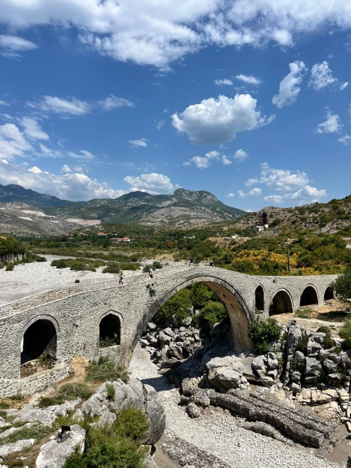 Mesi Bridge, Shkoder, Albânia